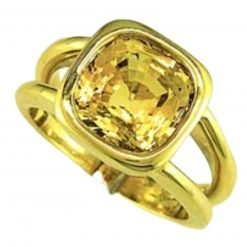Excellent Eyeclean 5 Carat yellow Sapphire Ring In 18k Gold