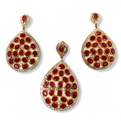 Huge Three Inches Diameter Garnet Pendant In Sterling Silver