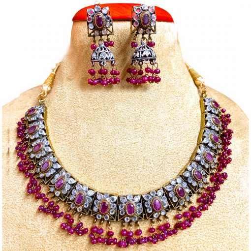 Vintage Design Ruby Chick Necklace with Earrings