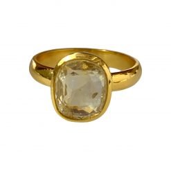 3.90 Carats Natural yellow Sapphire Ring in 18k Gold