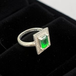 Natural Emerald Square Shape Gemstone Ring 925 Sterling Silver
